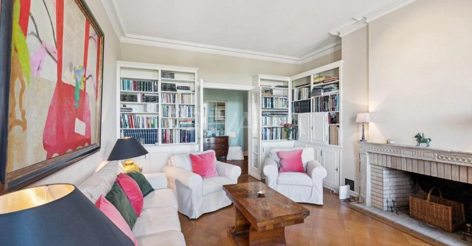 Flat in Geneva, Switzerland, 129 m² - picture 3