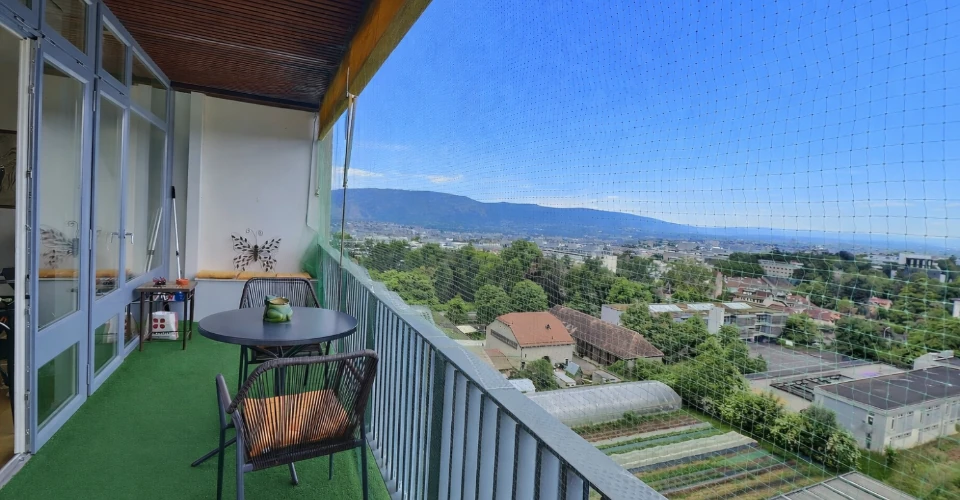 Flat in Geneva, Switzerland, 93 m² - picture 4