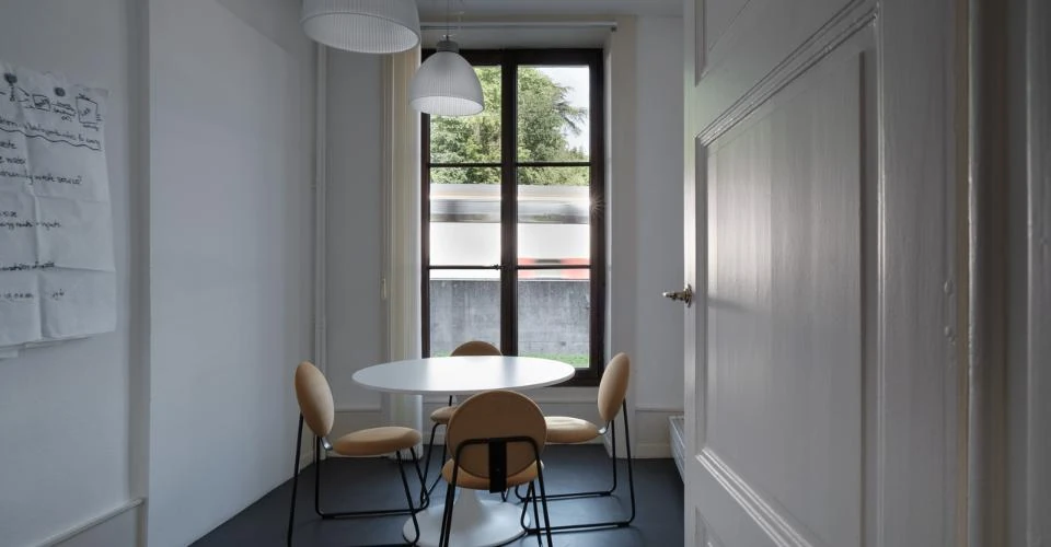 Flat in Geneva, Switzerland, 106 m² - picture 6