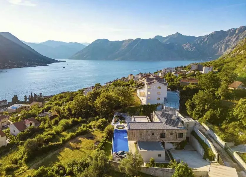 Villa in Dobrota, Montenegro, 427 m² - picture 9