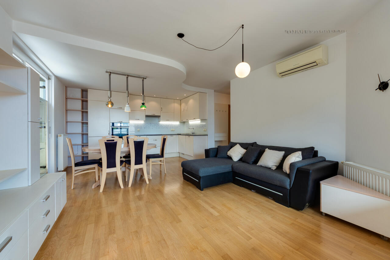 Piso en Liubliana, Eslovenia, 74 m² - imagen 3