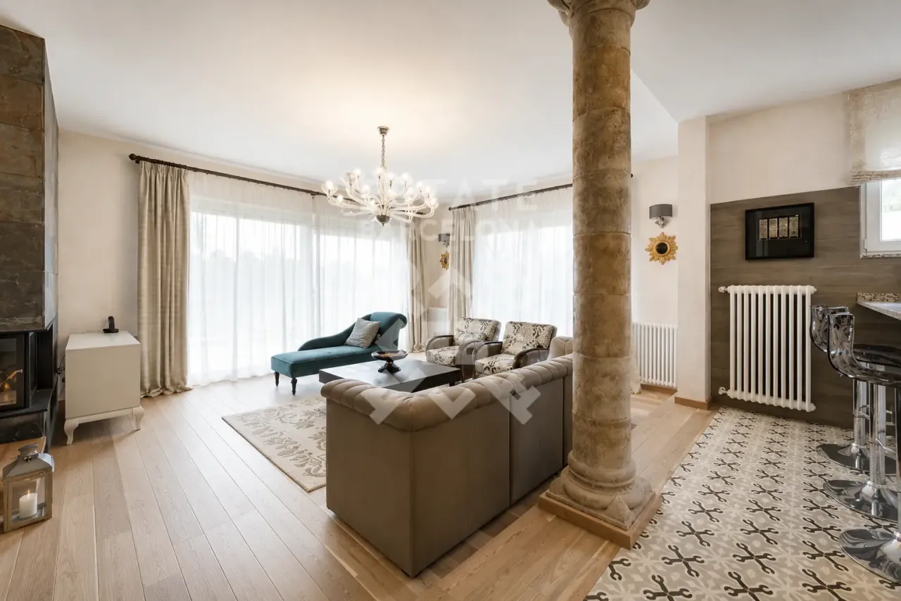Villa en Blanes, España, 993 m² - imagen 5
