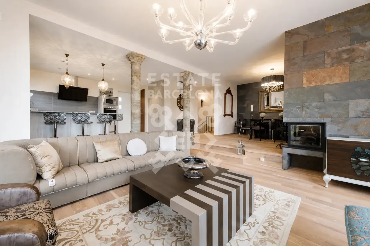Villa en Blanes, España, 993 m² - imagen 4