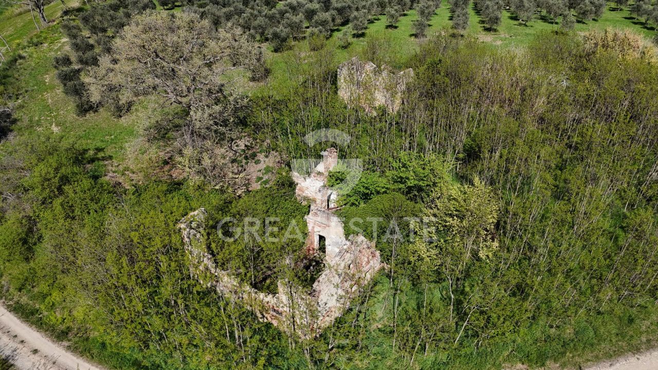 House in Asciano, Italy, 420 m² - picture 15