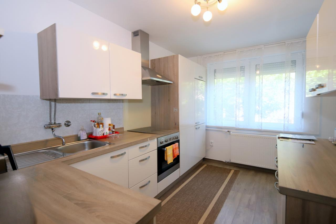 House in Jesenice, Slovenia, 359 m² - picture 12