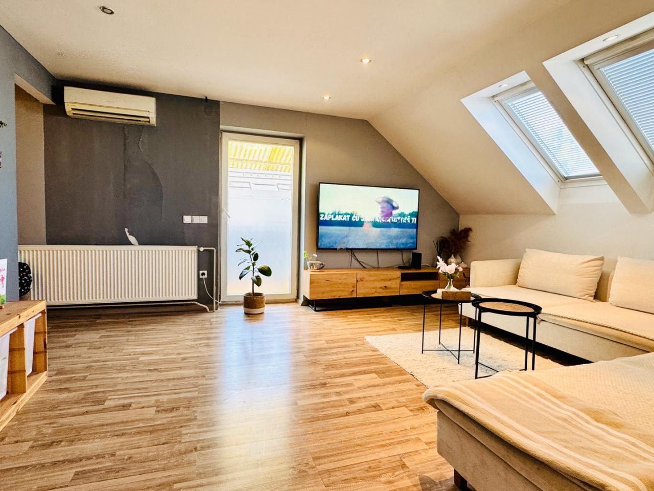 Haus in Ljubljana, Slowenien, 156 m² - Foto 1
