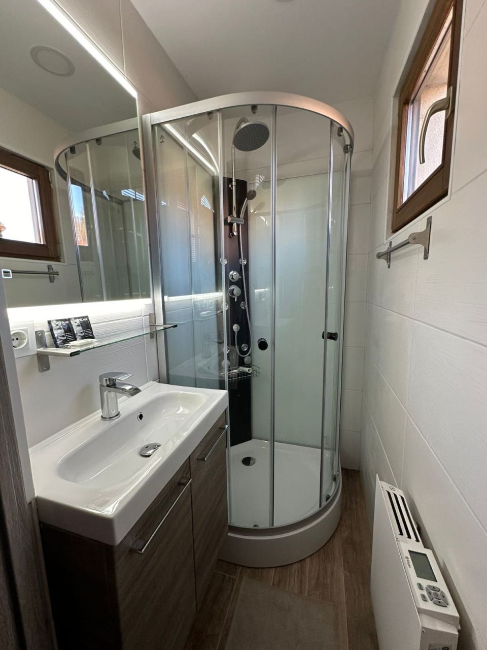 Maison en Bourgogne, France, 400 m² - image 3