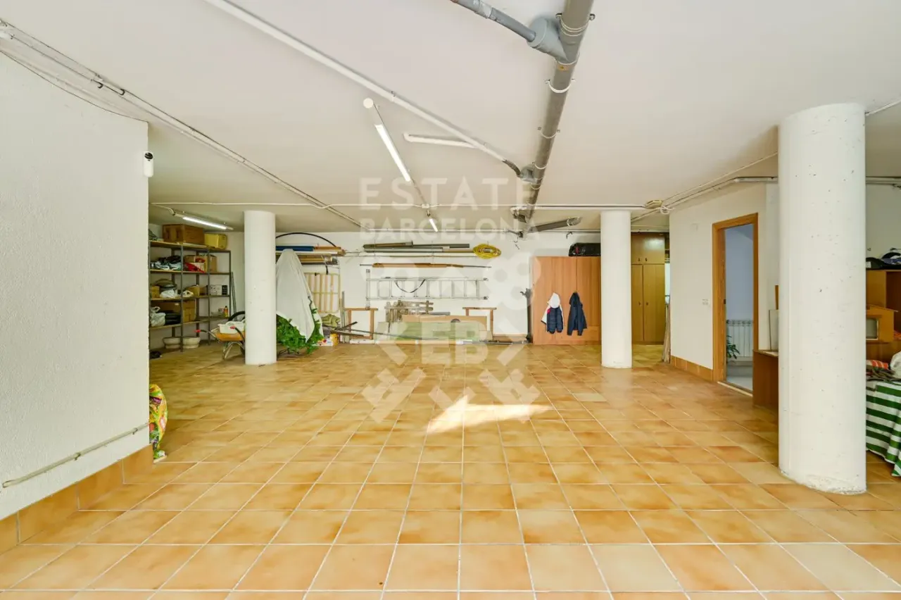 Villa en Lloret de Mar, España, 348 m² - imagen 2