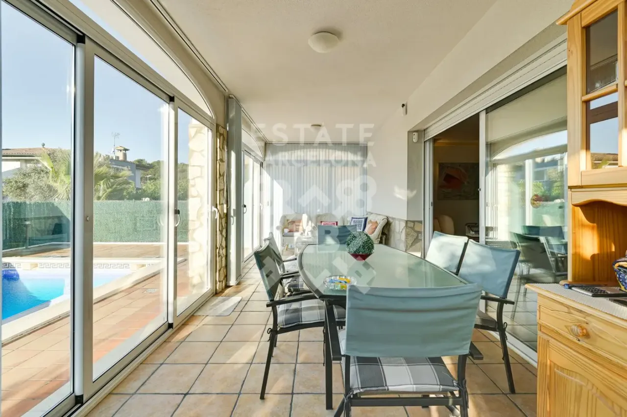 Villa en Lloret de Mar, España, 348 m² - imagen 5