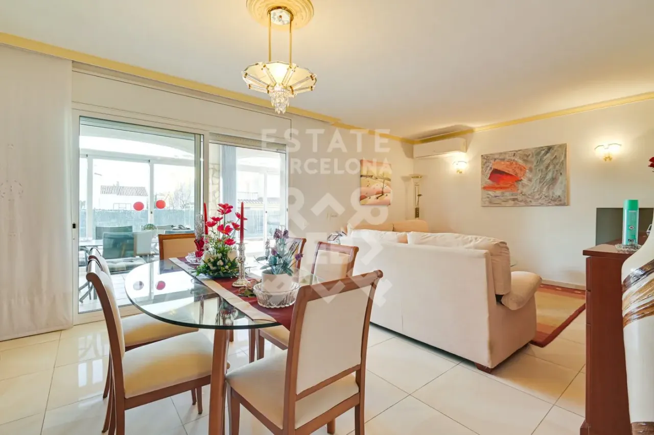 Villa en Lloret de Mar, España, 348 m² - imagen 17