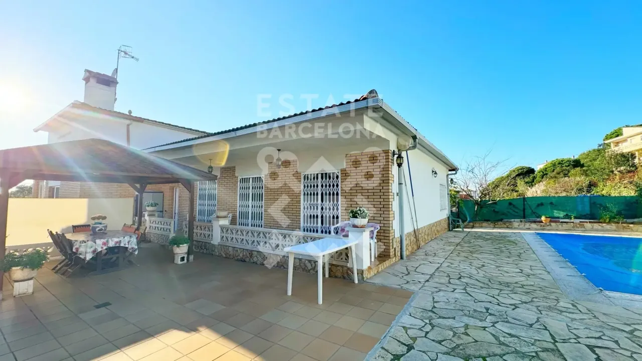 Villa en Lloret de Mar, España, 265 m² - imagen 3