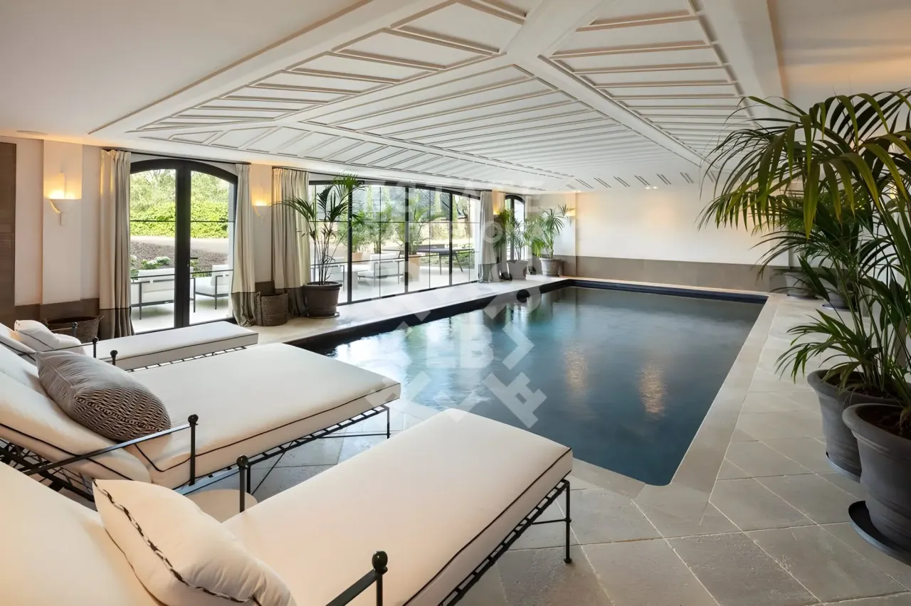 Villa in Marbella, Spain, 2 000 m² - picture 8