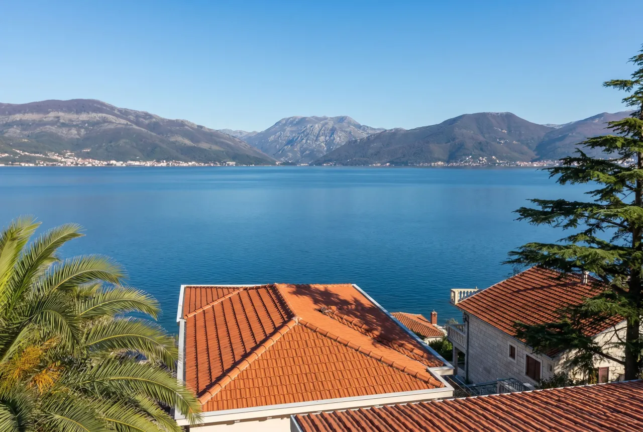 Casa en Luštica, Montenegro, 105 m² - imagen 1