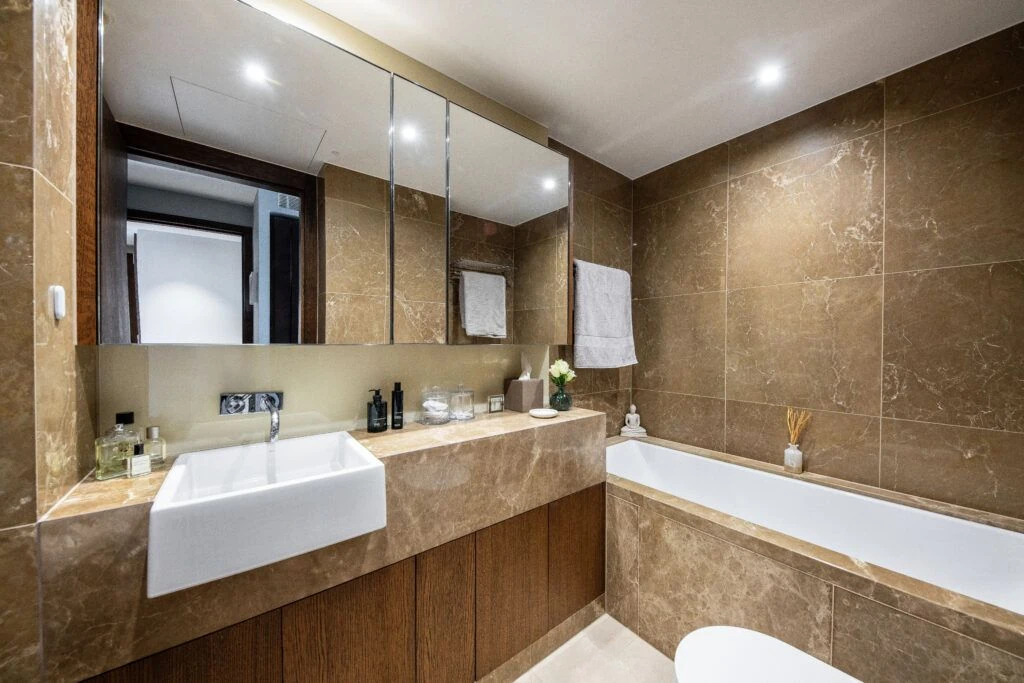 Flat in London, United Kingdom, 107 m² - picture 1
