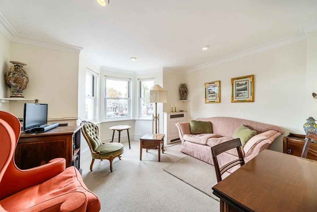 Flat in London, United Kingdom, 36 m² - picture 1