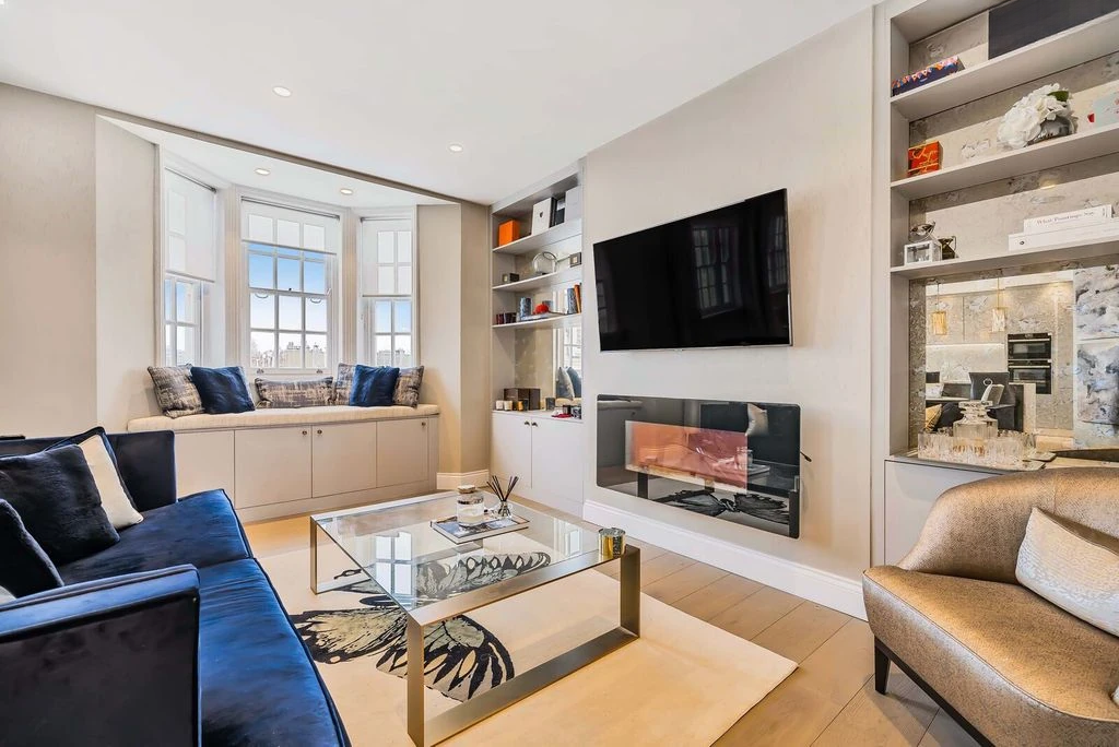 Flat in London, United Kingdom, 82 m² - picture 1
