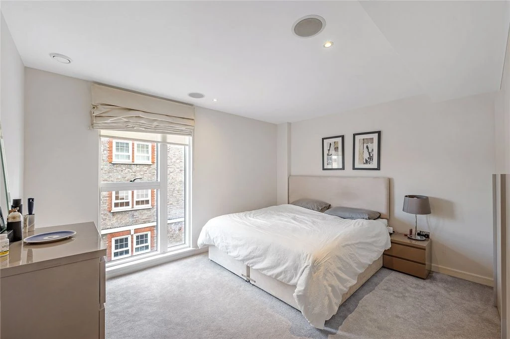Piso en Londres, Reino Unido, 87 m² - imagen 1