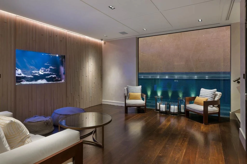 Flat in London, United Kingdom, 618 m² - picture 4