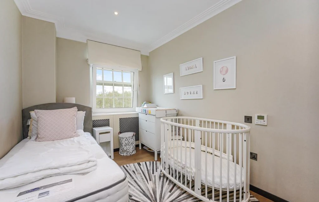 Flat in London, United Kingdom, 81 m² - picture 5