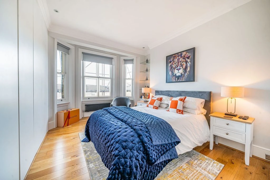 Flat in London, United Kingdom, 88 m² - picture 5