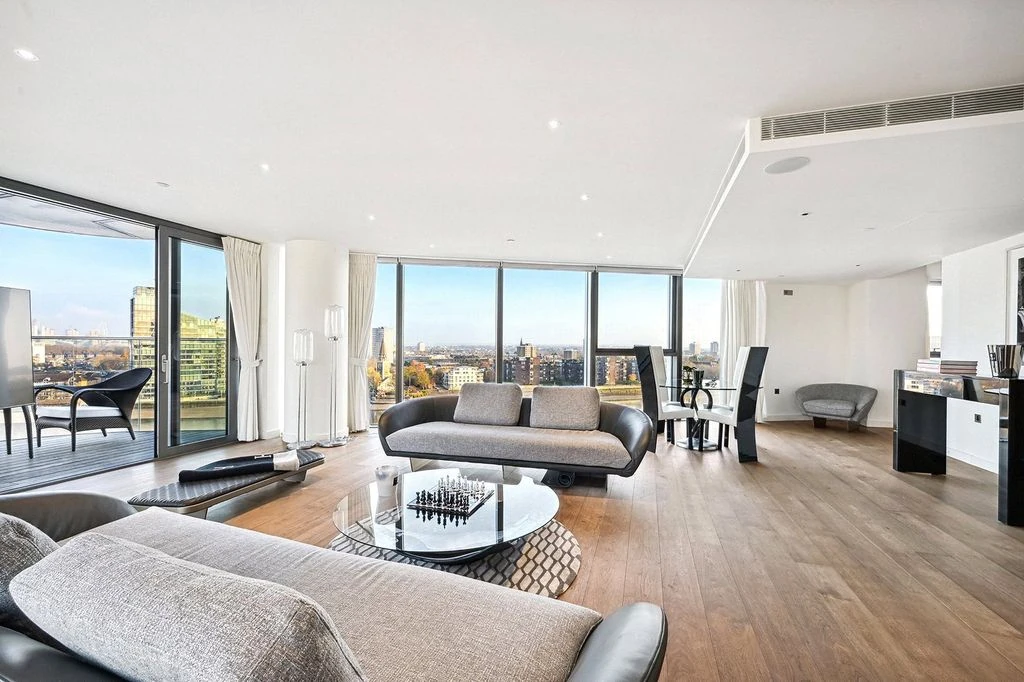 Flat in London, United Kingdom, 166 m² - picture 6