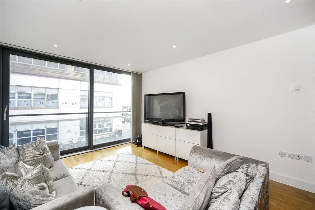Flat in London, United Kingdom, 48 m² - picture 7