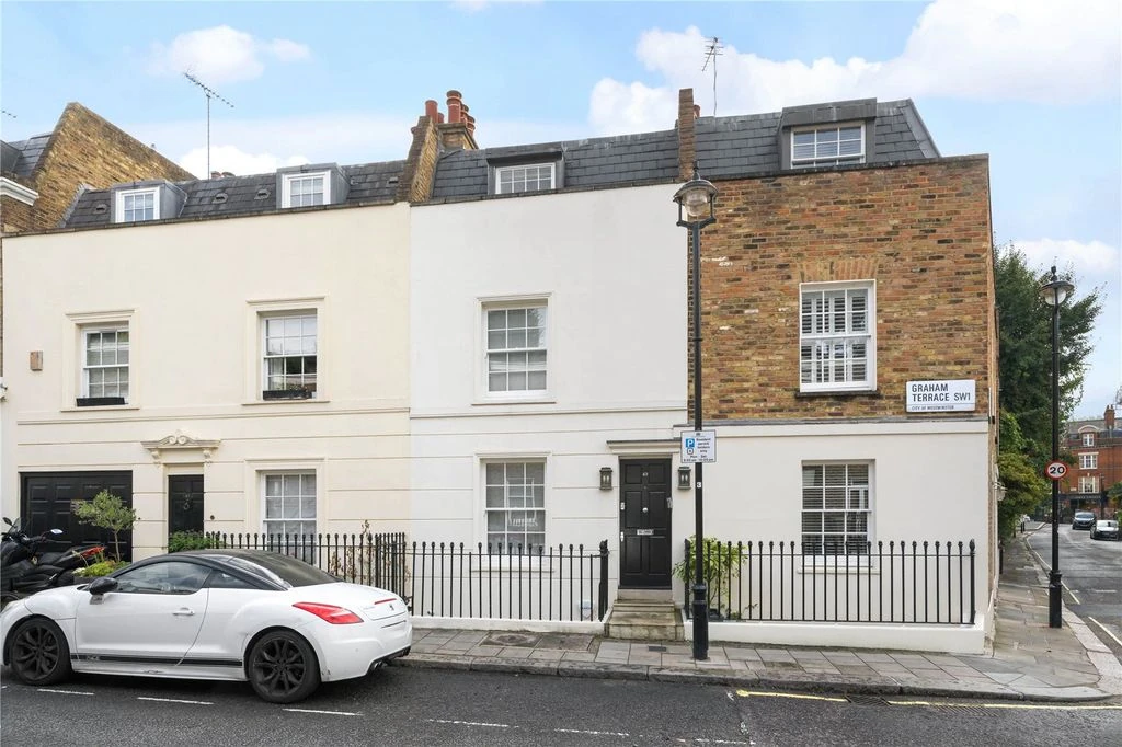 Flat in London, United Kingdom, 121 m² - picture 8