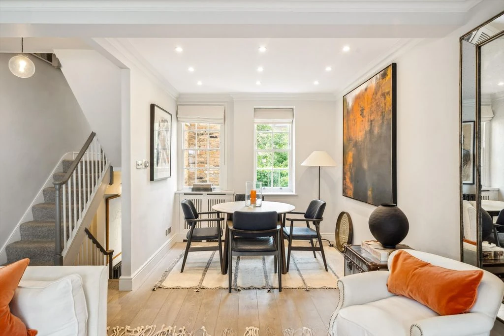Flat in London, United Kingdom, 111 m² - picture 11