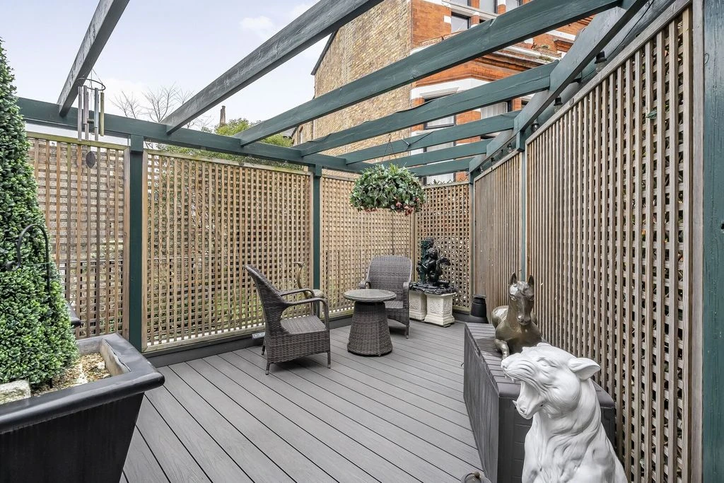 Flat in London, United Kingdom, 367 m² - picture 18