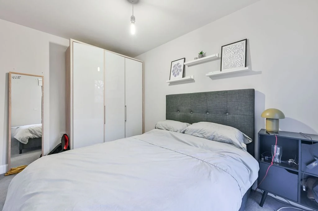 Flat in London, United Kingdom, 60 m² - picture 3