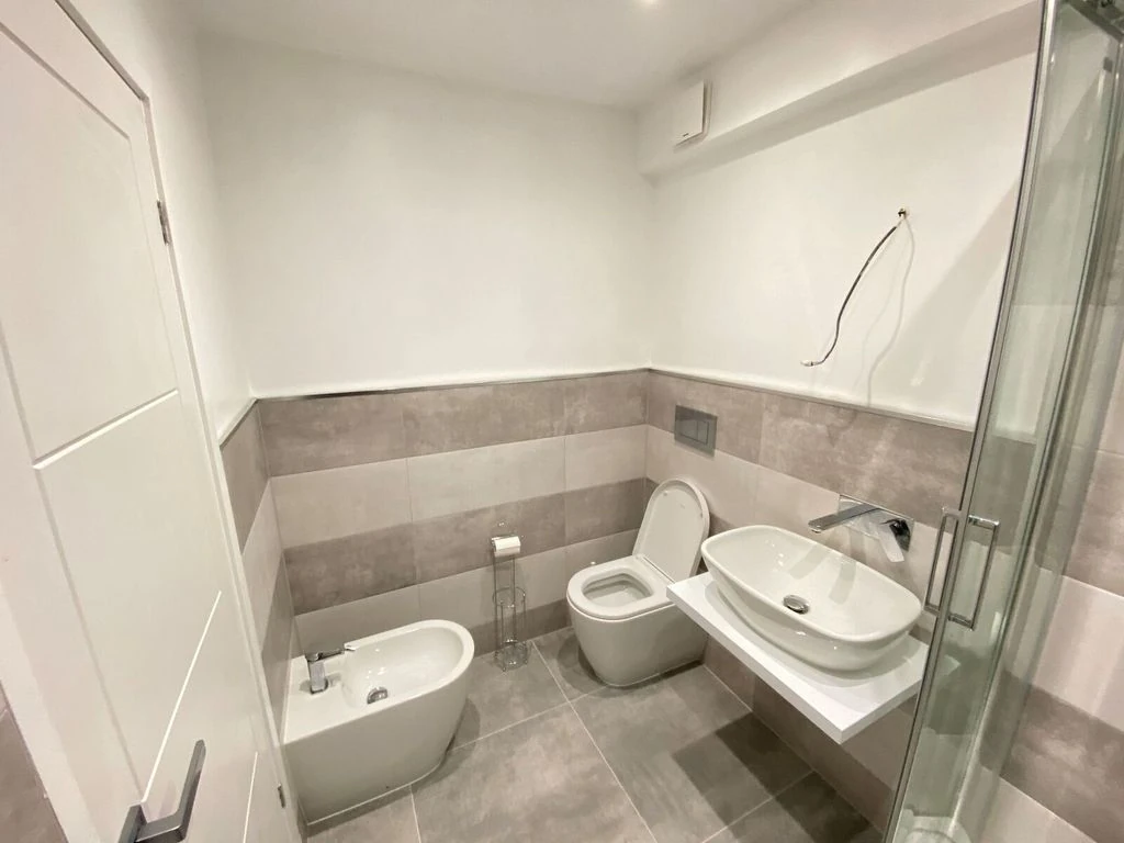 Flat in London, United Kingdom, 69 m² - picture 3