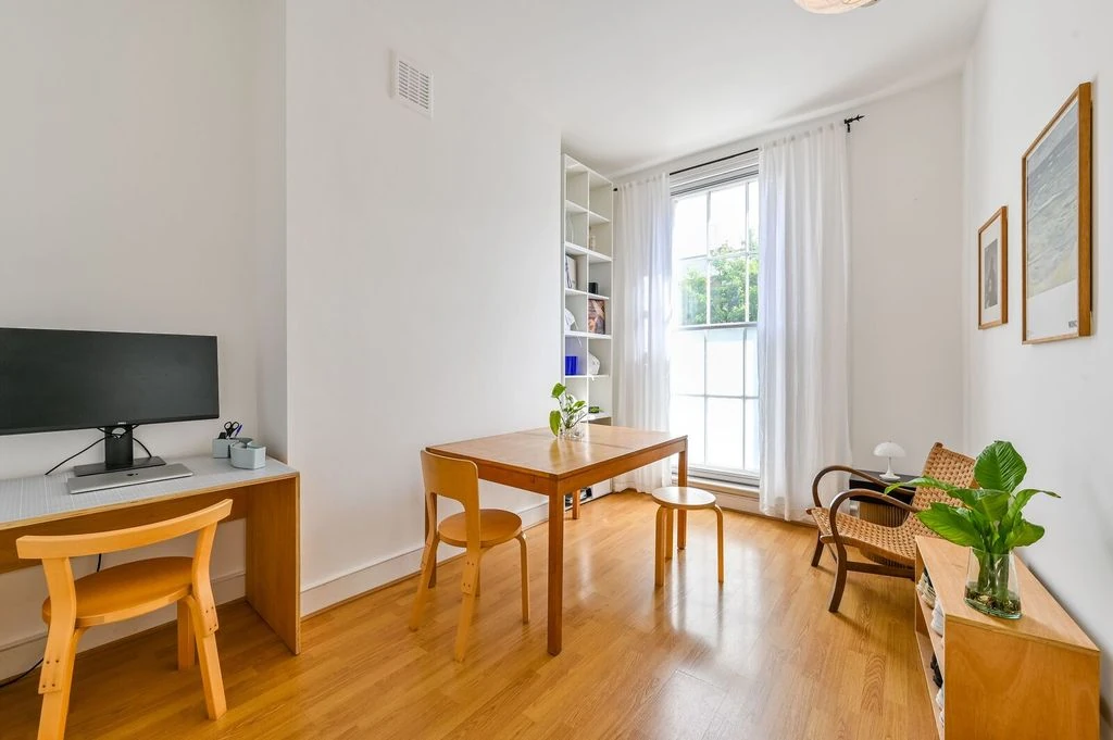 Flat in London, United Kingdom, 32 m² - picture 4