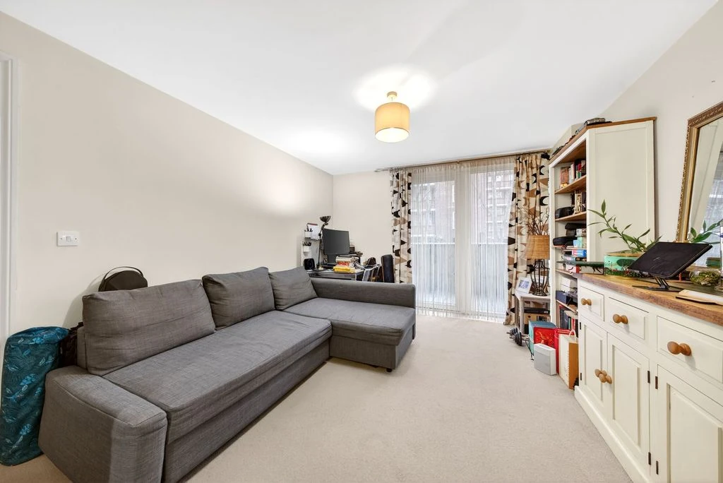 Flat in London, United Kingdom, 45 m² - picture 6