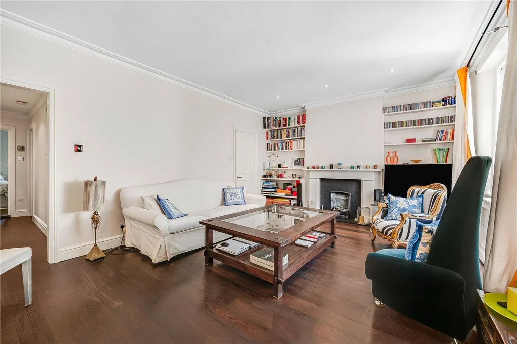 Flat in London, United Kingdom, 71 m² - picture 8