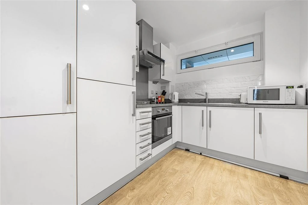 Flat in London, United Kingdom, 47 m² - picture 8