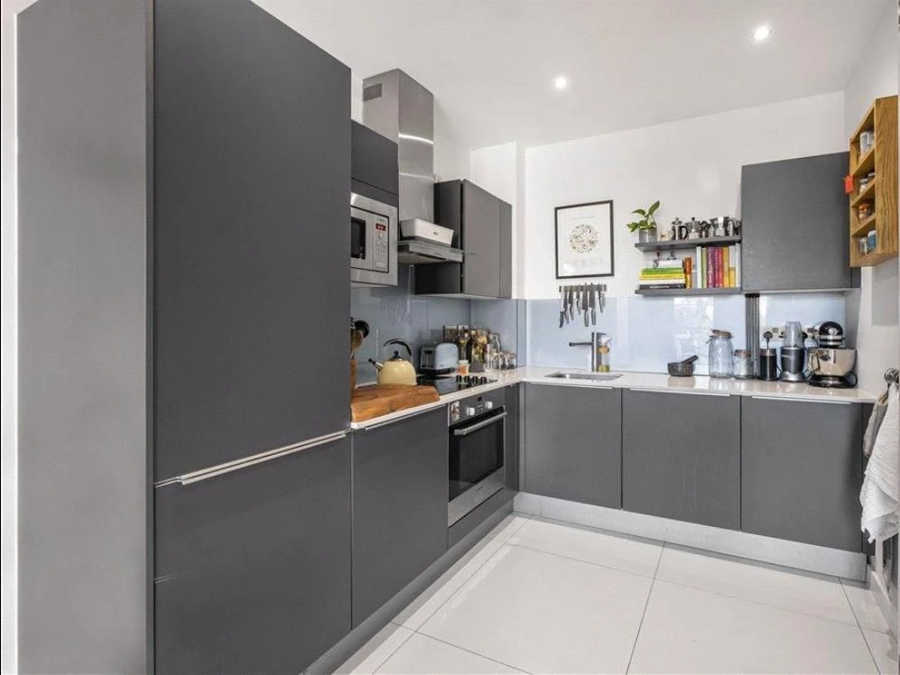 Flat in London, United Kingdom, 41 m² - picture 9