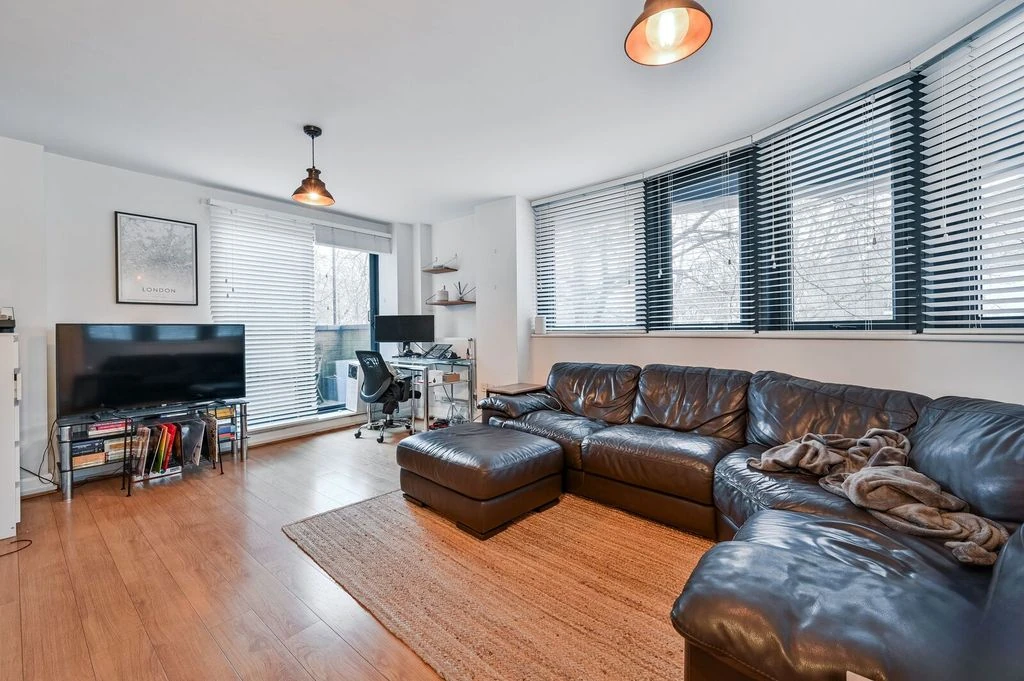 Flat in London, United Kingdom, 60 m² - picture 9