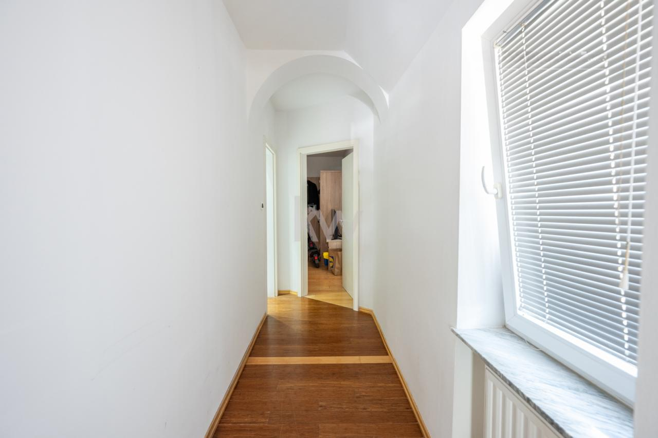 House in Ljubljana, Slovenia, 416 m² - picture 9
