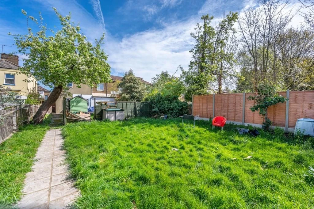 Flat in London, United Kingdom, 44 m² - picture 7