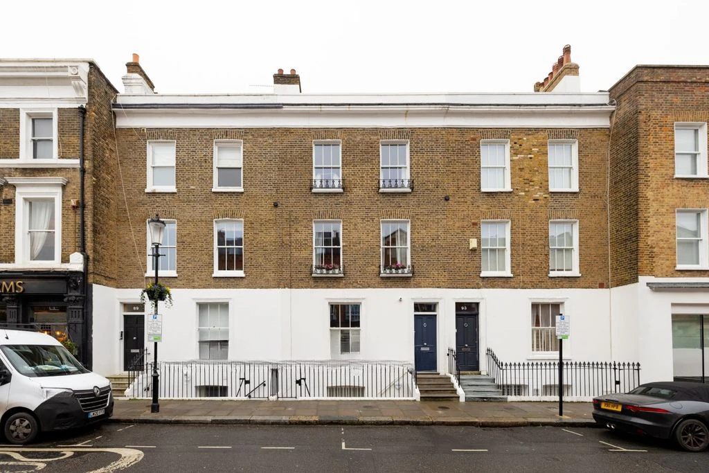 Flat in London, United Kingdom, 109 m² - picture 10