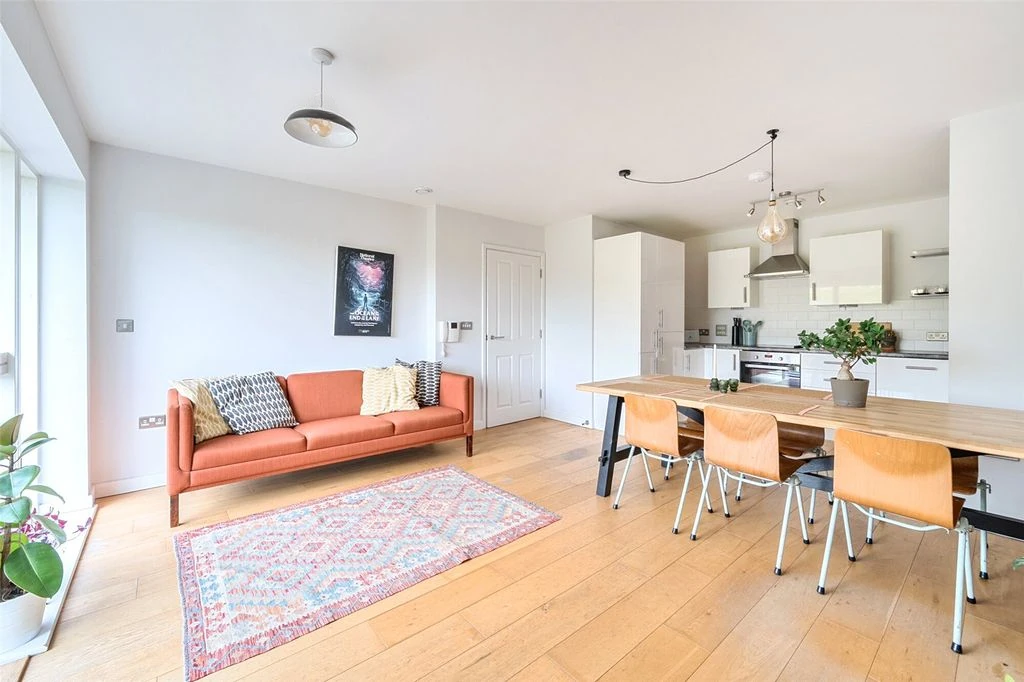 Flat in London, United Kingdom, 52 m² - picture 10