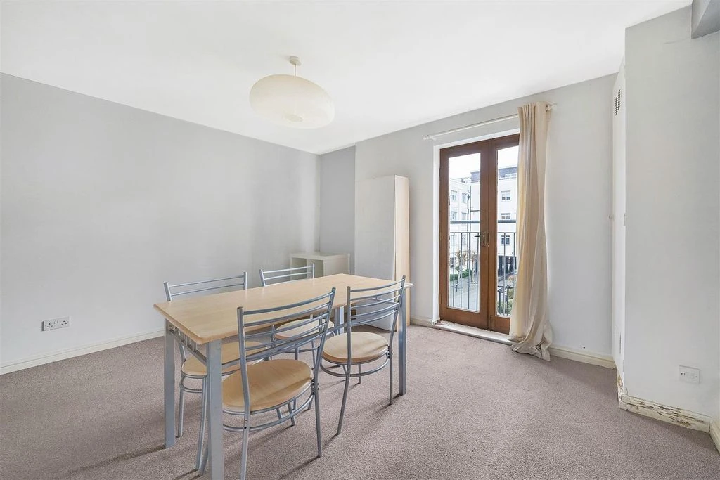 Flat in London, United Kingdom, 56 m² - picture 10