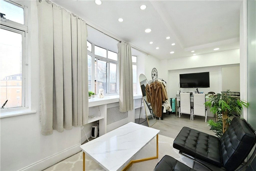 Flat in London, United Kingdom, 42 m² - picture 10