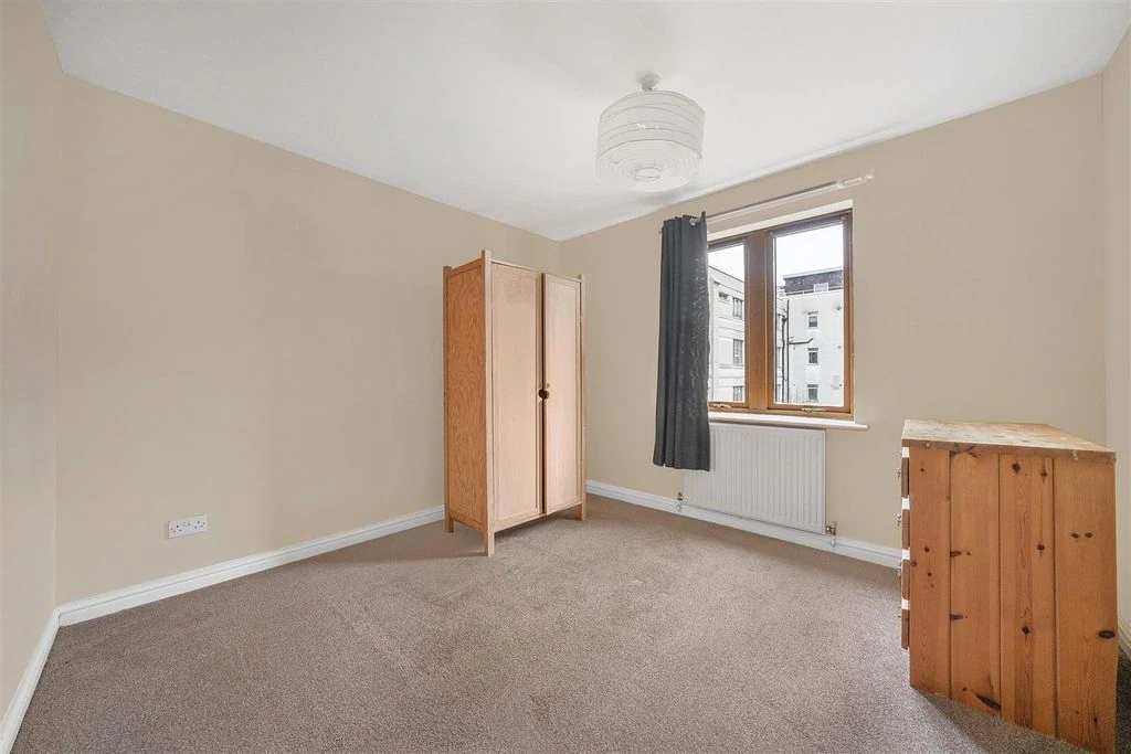 Flat in London, United Kingdom, 56 m² - picture 11