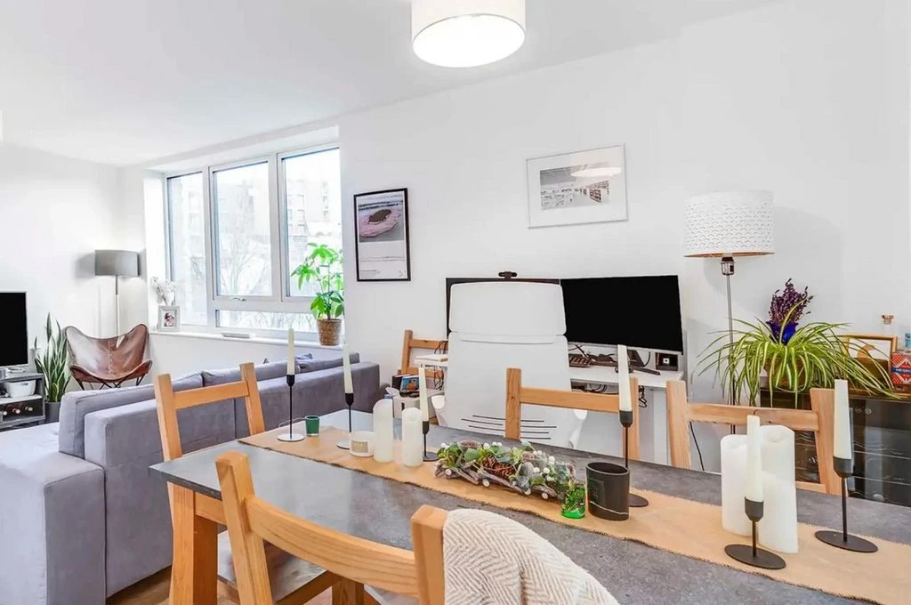 Flat in London, United Kingdom, 56 m² - picture 11