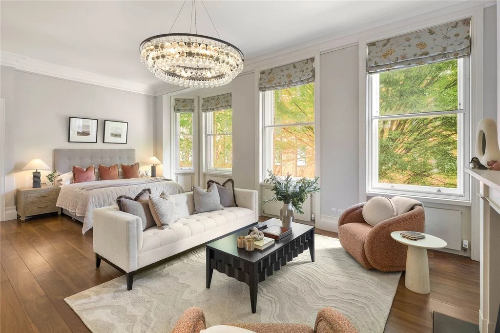 Flat in London, United Kingdom, 323 m² - picture 14