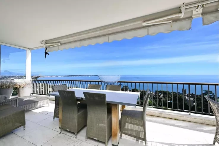 Wohnung in Cannes, Frankreich, 124 m² - Foto 1