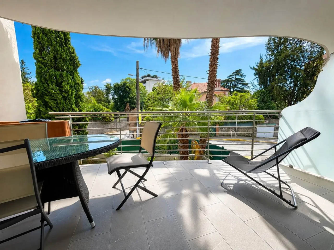 Flat in Cannes, France, 70 m² - picture 1
