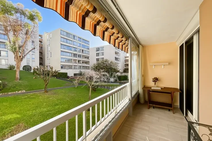 Appartamento a Cannes, Francia, 84 m² - foto 1