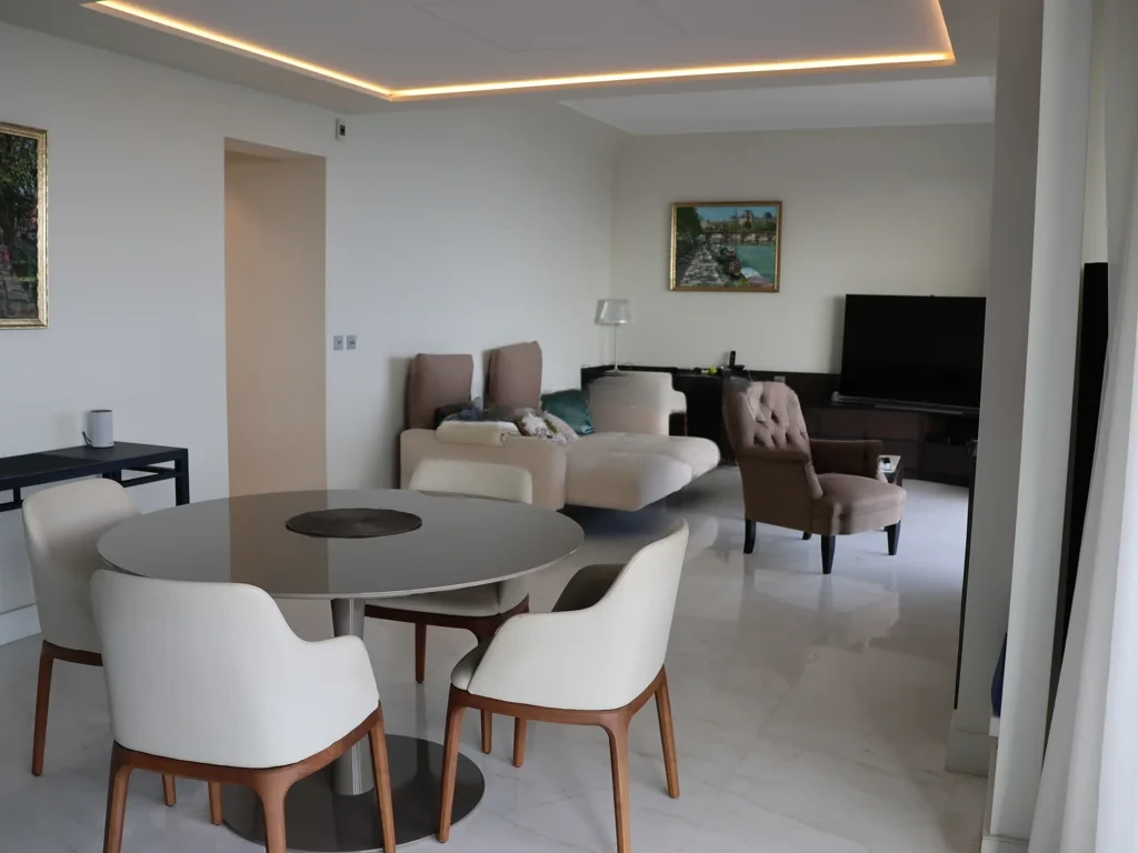 Flat in Monte-Carlo, Monaco, 135 m² - picture 1